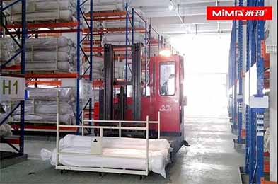 MiMA multi directional forklift in textile industry