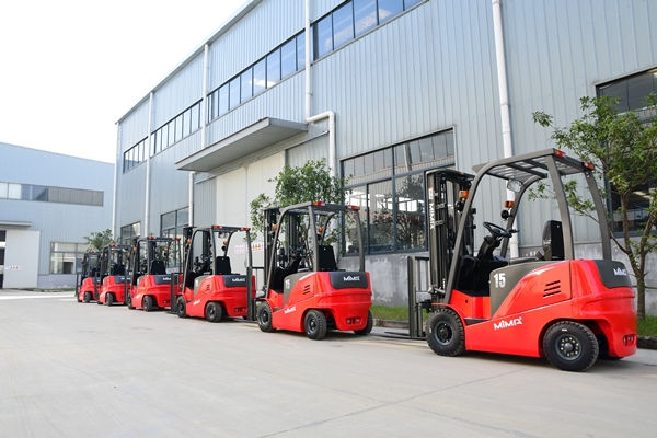 MIMA exports lots of electric forklift trucks to Africa market