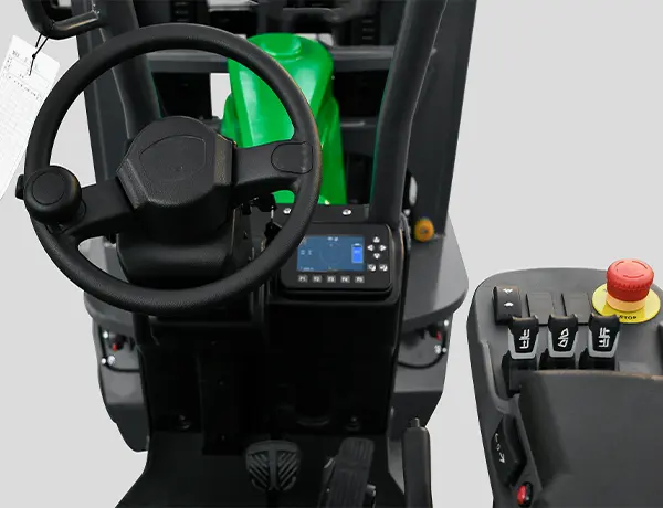 MJ20-Series-Articulated-Forklift-steering wheel
