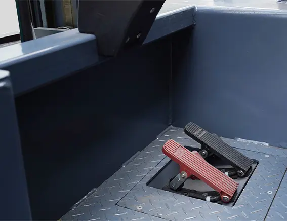 Serie 1MQK - Gruppo pedali del carrello elevatore controbilanciato multidirezionale