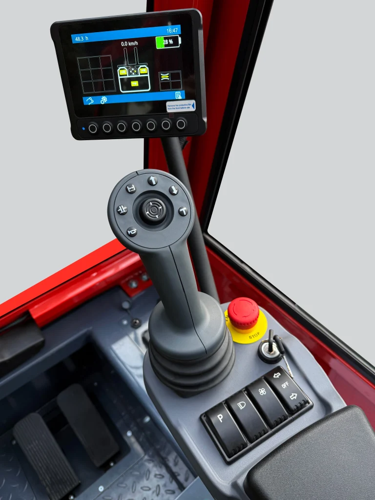 Integrated controls and multifunction display for intuitive operation.